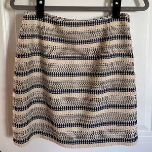 Banana Republic Heritage cream and navy size 2 miniskirt